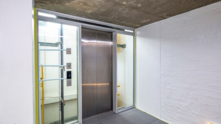 0 Bedroom Property for Sale in Sea Point Western Cape